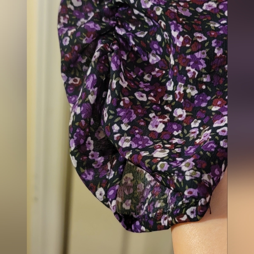 Lush Blouse - Picture 4 of 14